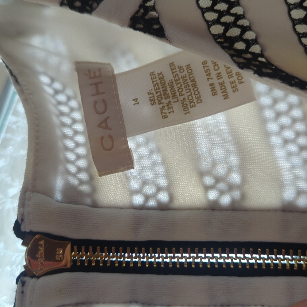 Cache dress - Picture 3 of 4